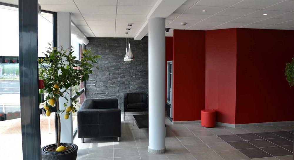 Hotel The Originals City, Pont Rouge