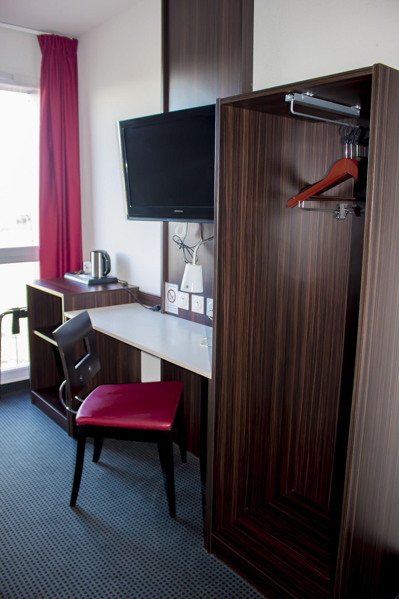 Hotel The Originals City, Pont Rouge 3*