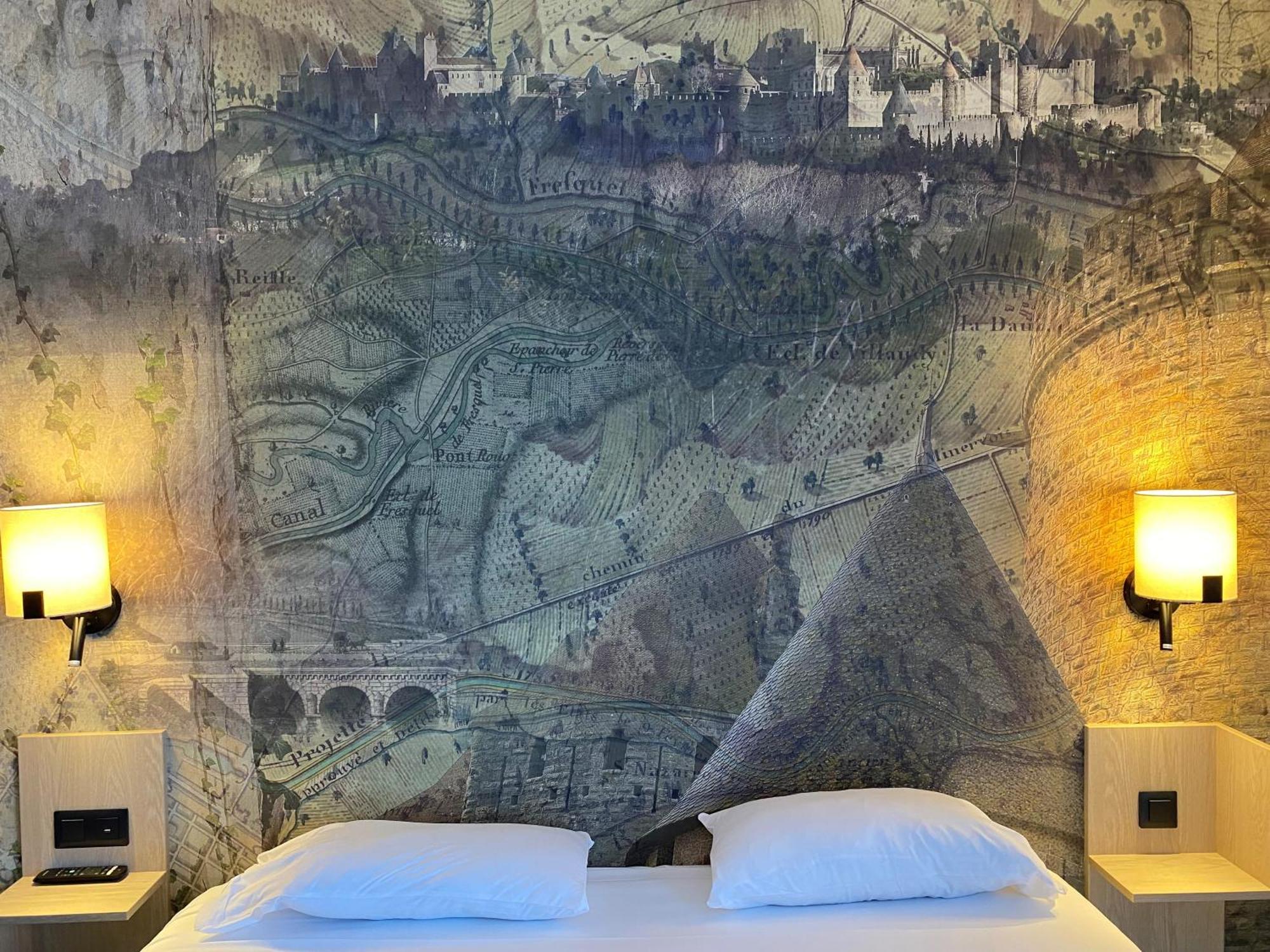 Pont Rouge , Hotel 3*