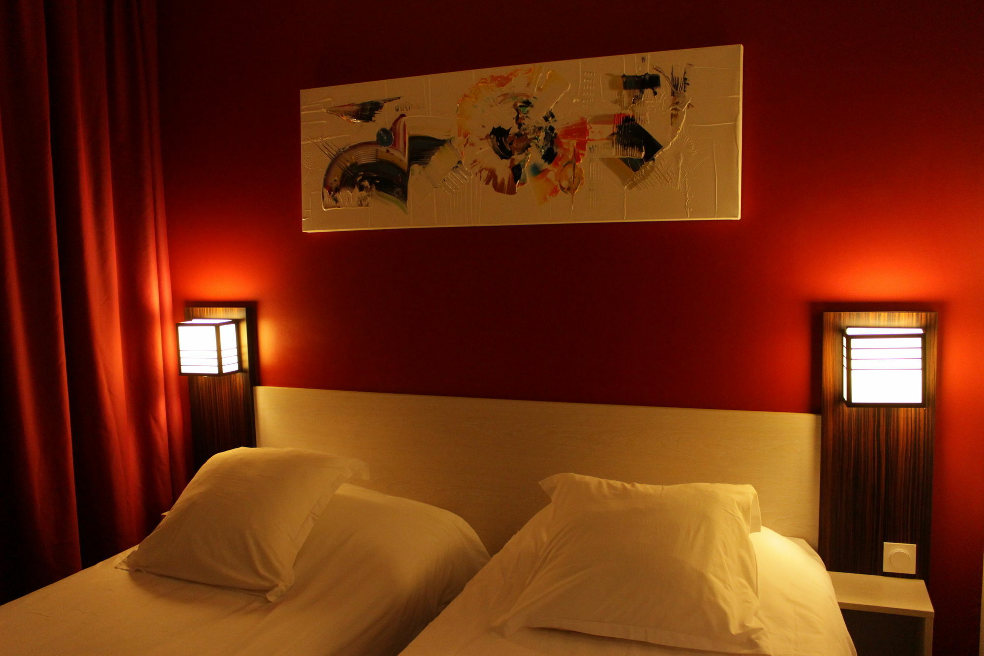 Hotel Pont Rouge , 3*